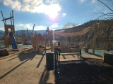 Der neue Spielplatz von Zell in der Nachmittagssonne