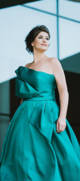 Sopranistin Agnes Selma Weiland singt in Zell an der Mosel