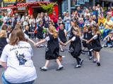 Die Kätzchentanzgruppe auf dem Zeller Weinfest